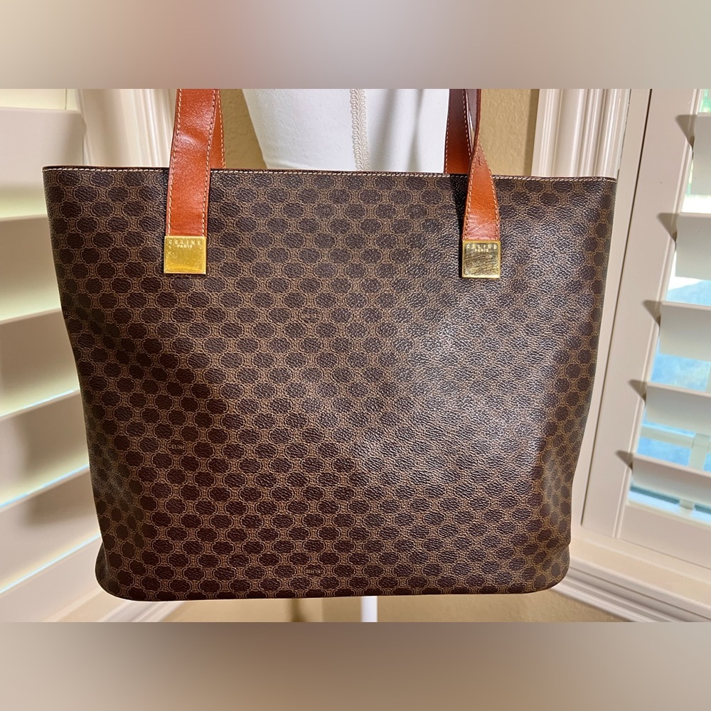 👜AUTHENTIC👜 Celine Macadam Vintage Monogram Tote with Gold Detail - Picture 6 of 16